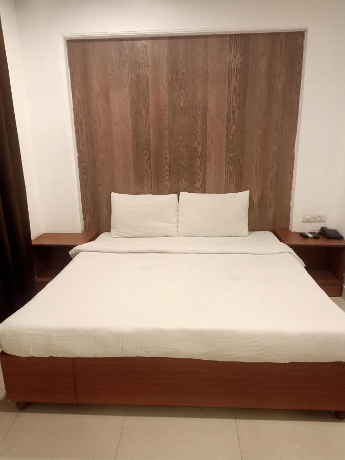 Hotel Chaupal By Casa Bella Gurgaon Exterior photo