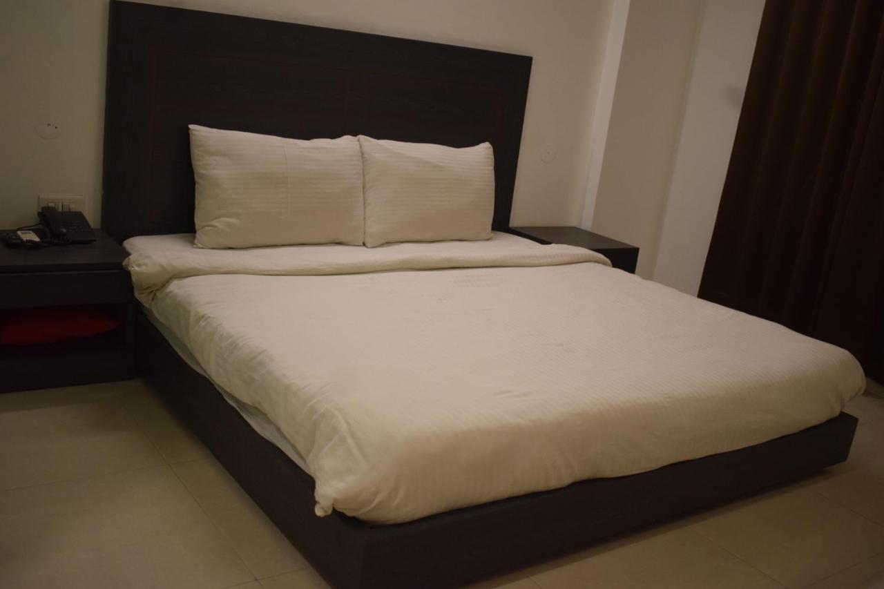 Hotel Chaupal By Casa Bella Gurgaon Exterior photo
