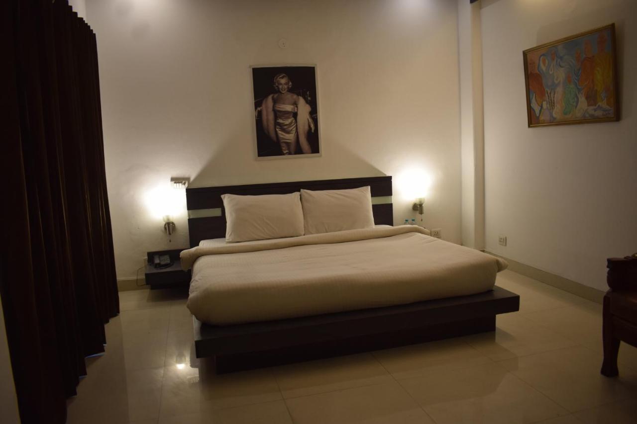 Hotel Chaupal By Casa Bella Gurgaon Exterior photo